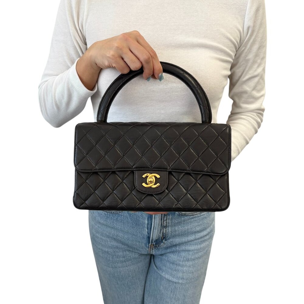 CHANEL Vintage CC Logo Turnlock Quilted Flap Bag Lambskin Black Gold [106446]